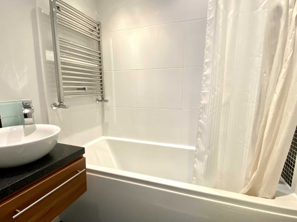 Images for Edmonds Drive Stevenage EAID:RHEM1 BID:RHEM1
