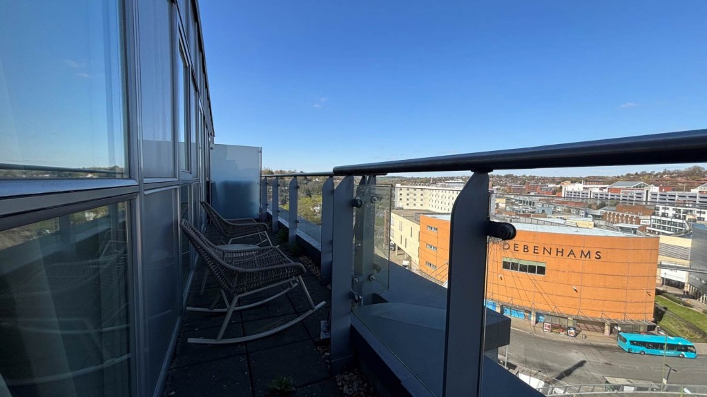 Images for PENTHOUSE APARTMENT WITH LARGE TERRACE EAID:RHEM0 BID:RHEM0