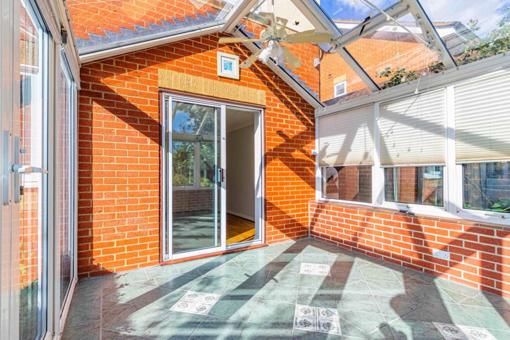 Images for Leverstock Green EAID:RHEM0 BID:RHEM0