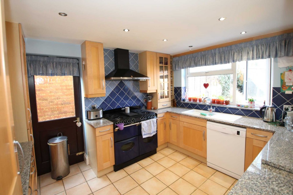 Images for Superb family home in Boxmoor EAID:RHEM0 BID:RHEM0