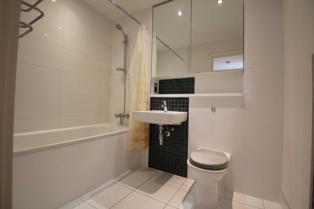 Images for MODERN CORNER APARTMENT WITHIN ICONIC KD TOWER WITH PARKING FOR 1 CAR EAID:RHEM0 BID:RHEM0