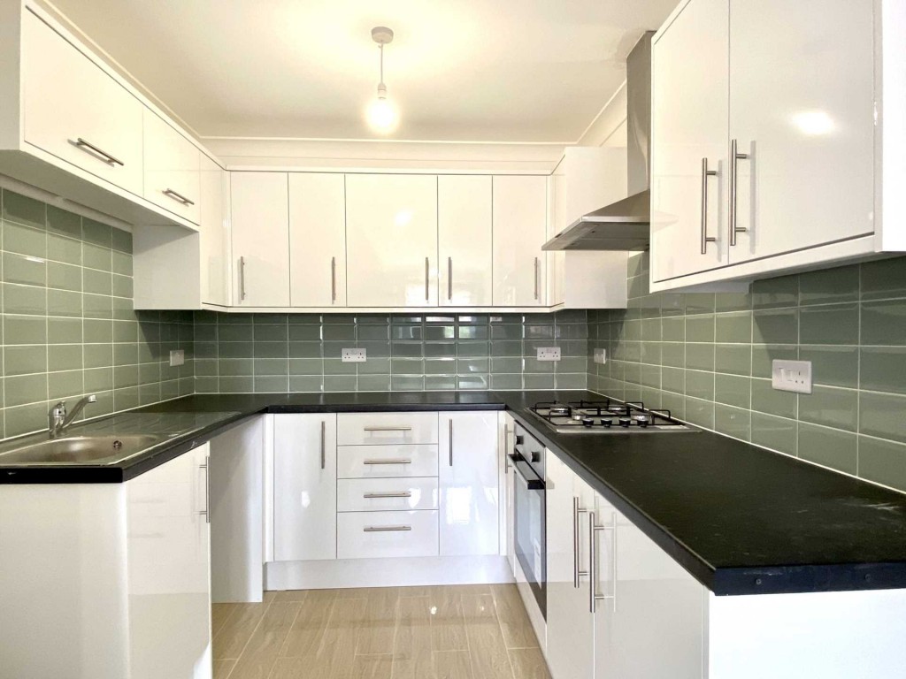 Images for St. Johns Road, Hemel Hempstead EAID:RHEM0 BID:RHEM0