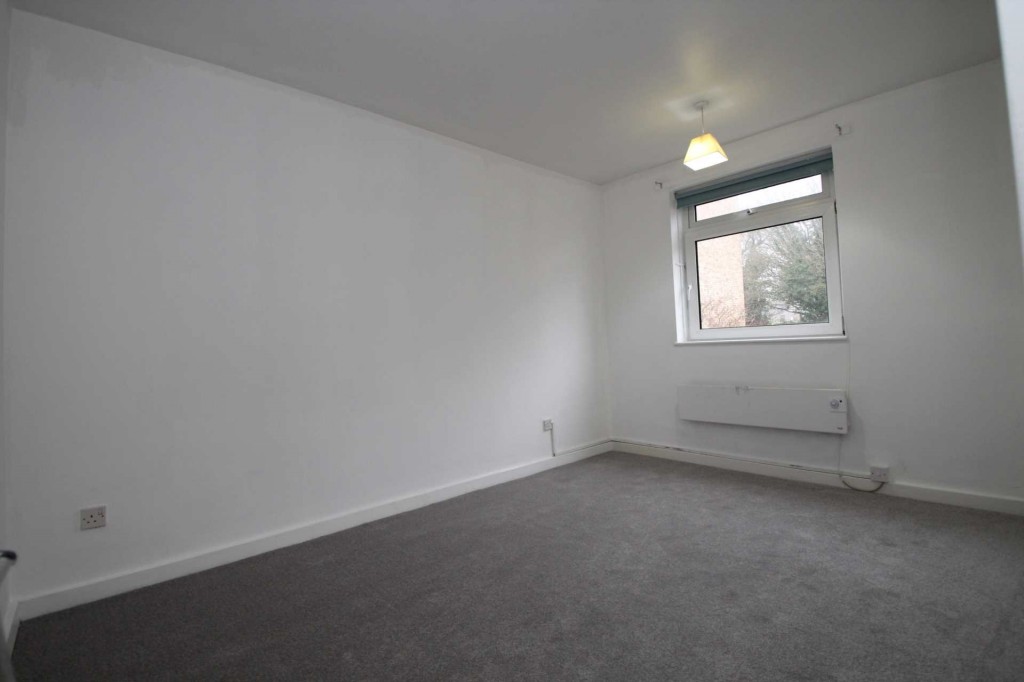 Images for Close to Hemel Hempstead train station EAID:RHEM0 BID:RHEM0