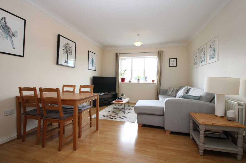 Images for Top floor apartment with views over the Marina, Apsley EAID:RHEM0 BID:RHEM0