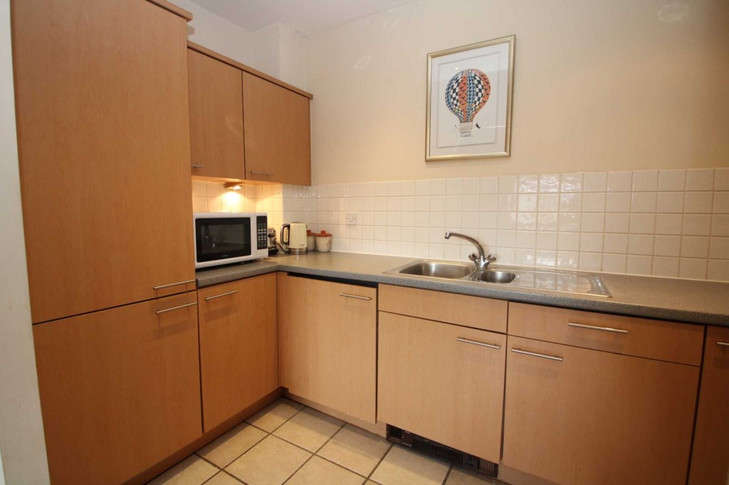 Images for Top floor apartment with views over the Marina, Apsley EAID:RHEM0 BID:RHEM0