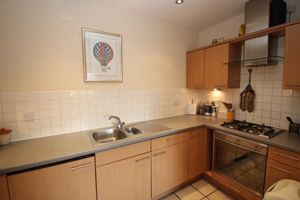 Images for Top floor apartment with views over the Marina, Apsley EAID:RHEM0 BID:RHEM0