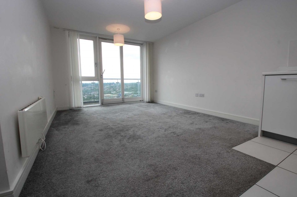 Images for Town centre location EAID:RHEM0 BID:RHEM0