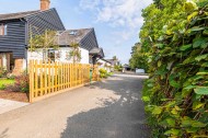 Images for Tucked away location with spectacular views