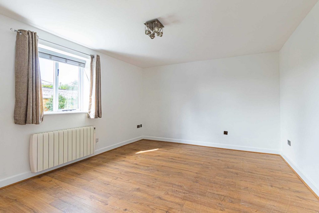 Images for Tucked away location with spectacular views EAID:RHEM0 BID:RHEM0