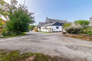 Images for Tucked away location with spectacular views