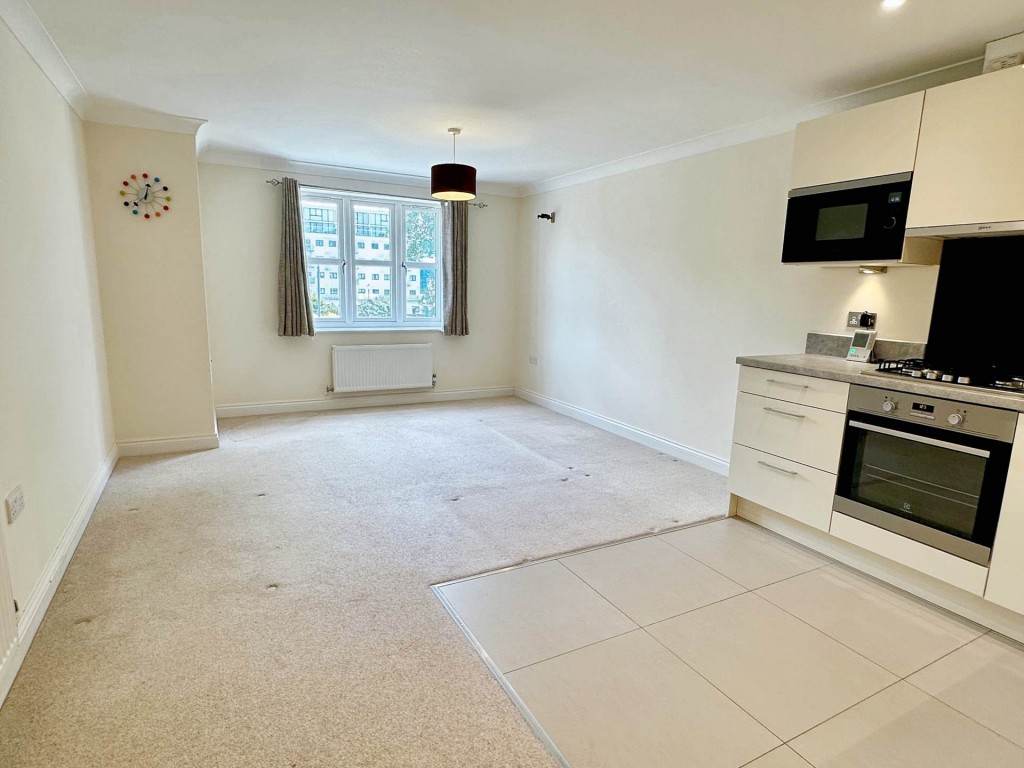 Images for Quiet development in the town centre EAID:RHEM0 BID:RHEM0
