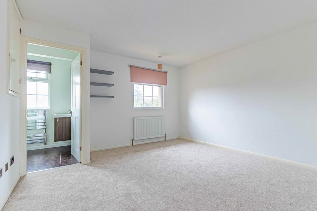 Images for Grove Gardens, Tring EAID:RHEM0 BID:RHEM0