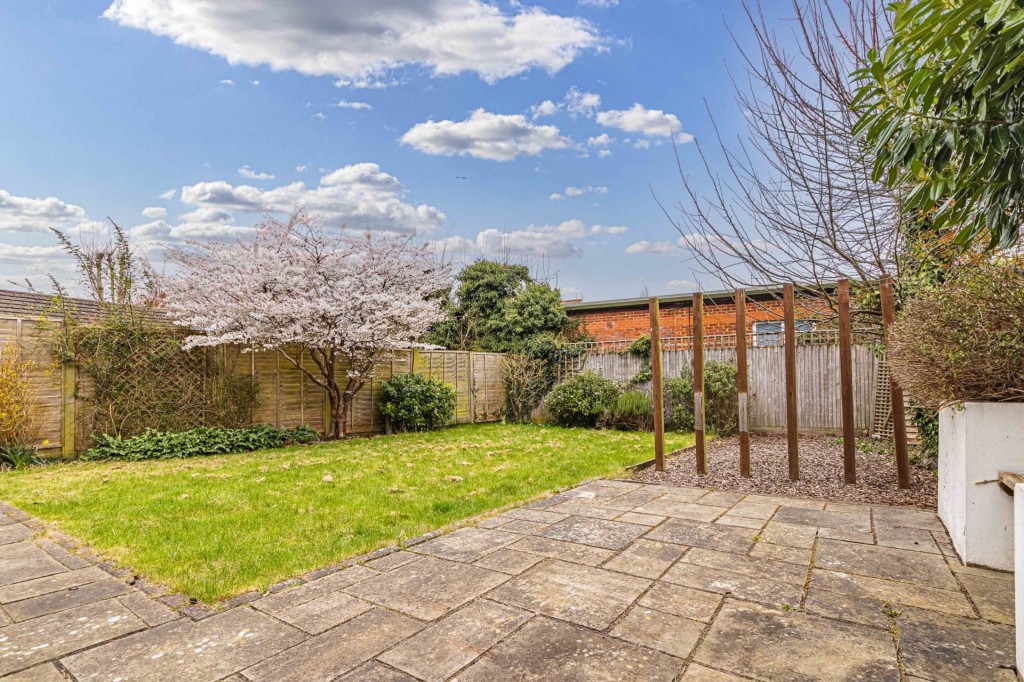 Images for Grove Gardens, Tring EAID:RHEM0 BID:RHEM0