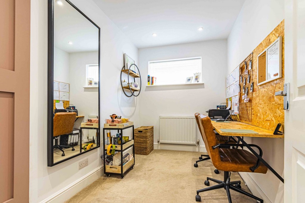 Images for Trebellan Drive, Hemel Hempstead EAID:RHEM0 BID:RHEM0