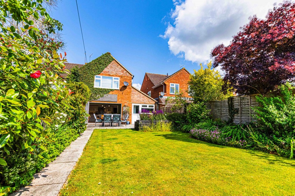 Images for Trebellan Drive, Hemel Hempstead EAID:RHEM0 BID:RHEM0