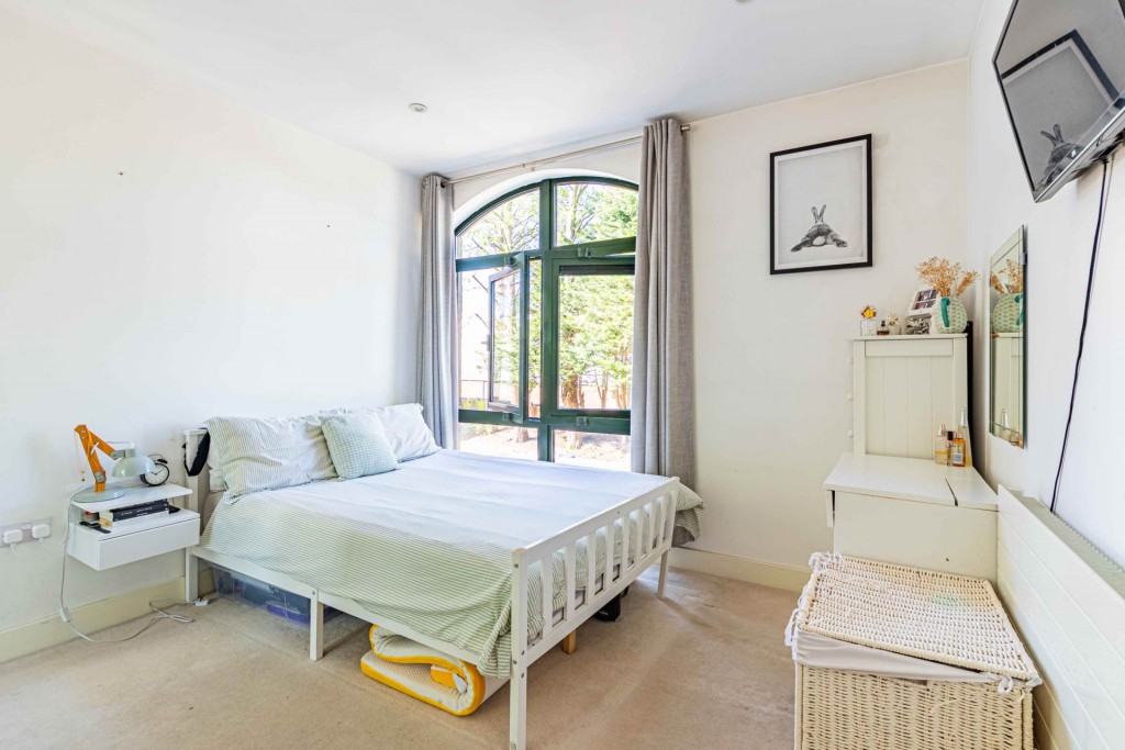 Images for Walking distance to train station EAID:RHEM0 BID:RHEM0