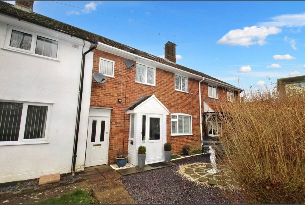 Images for Walking distance to train station and local schools. EAID:RHEM0 BID:RHEM0