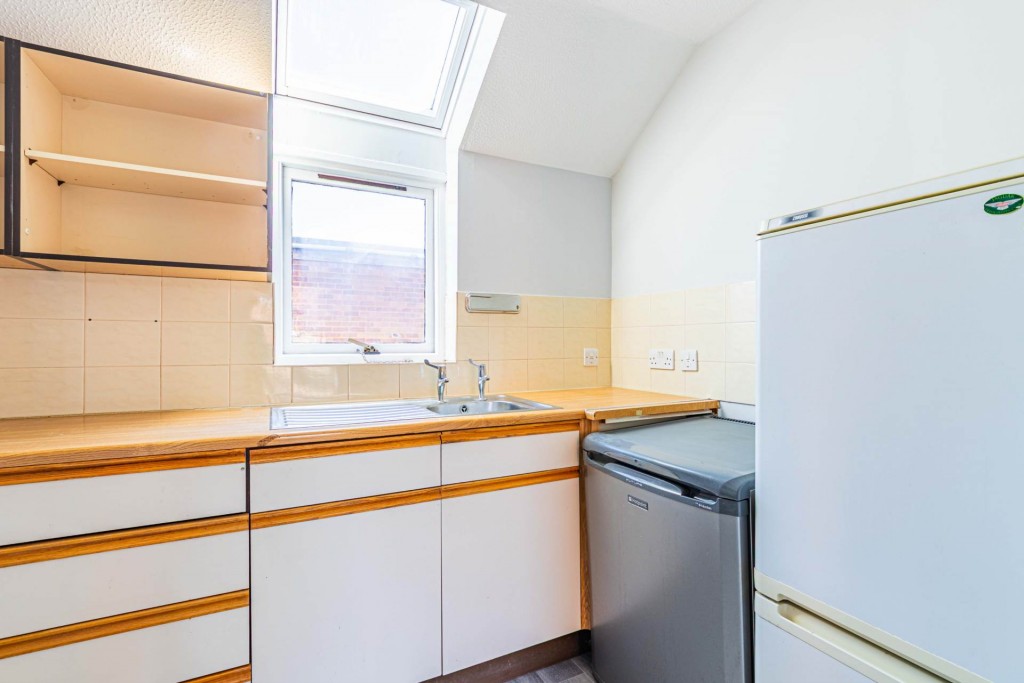 Images for Over 55`s Retirement Flat located in Kings Langley EAID:RHEM0 BID:RHEM0