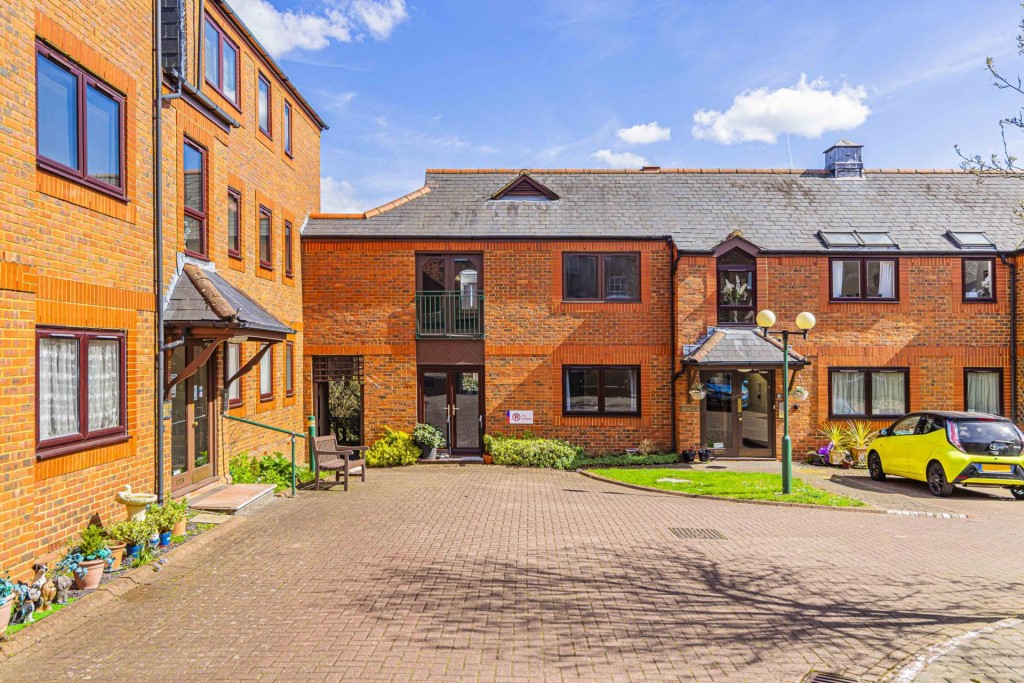 Images for Over 55`s Retirement Flat located in Kings Langley EAID:RHEM0 BID:RHEM0