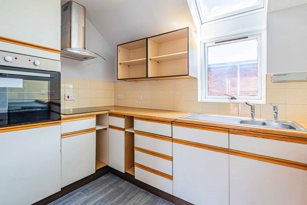 Images for Over 55`s Retirement Flat located in Kings Langley EAID:RHEM0 BID:RHEM0