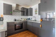 Images for Boxmoor Location, Ideal for commuters