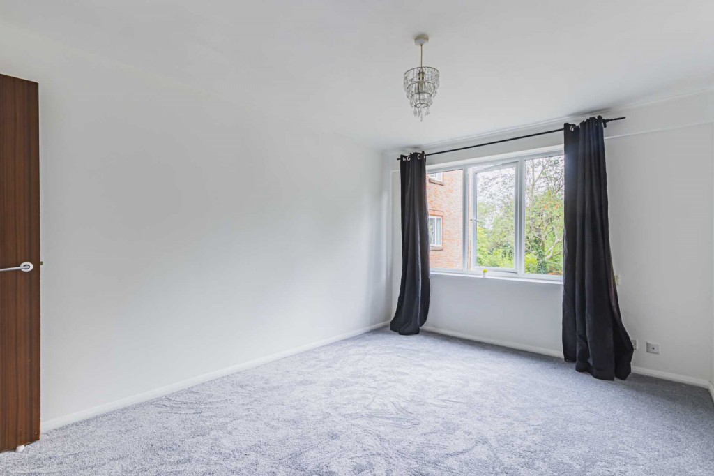 Images for Walking distance to the town centre EAID:RHEM0 BID:RHEM0
