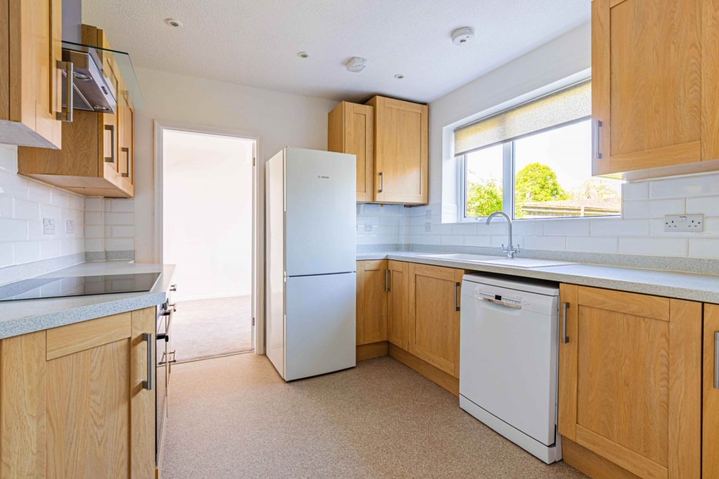 Images for Walking distance to town centre EAID:RHEM0 BID:RHEM0