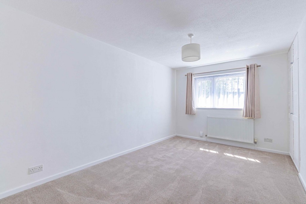 Images for Walking distance to town centre EAID:RHEM0 BID:RHEM0
