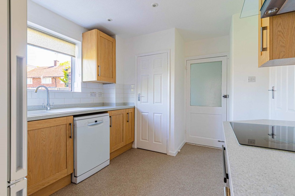 Images for Walking distance to town centre EAID:RHEM0 BID:RHEM0