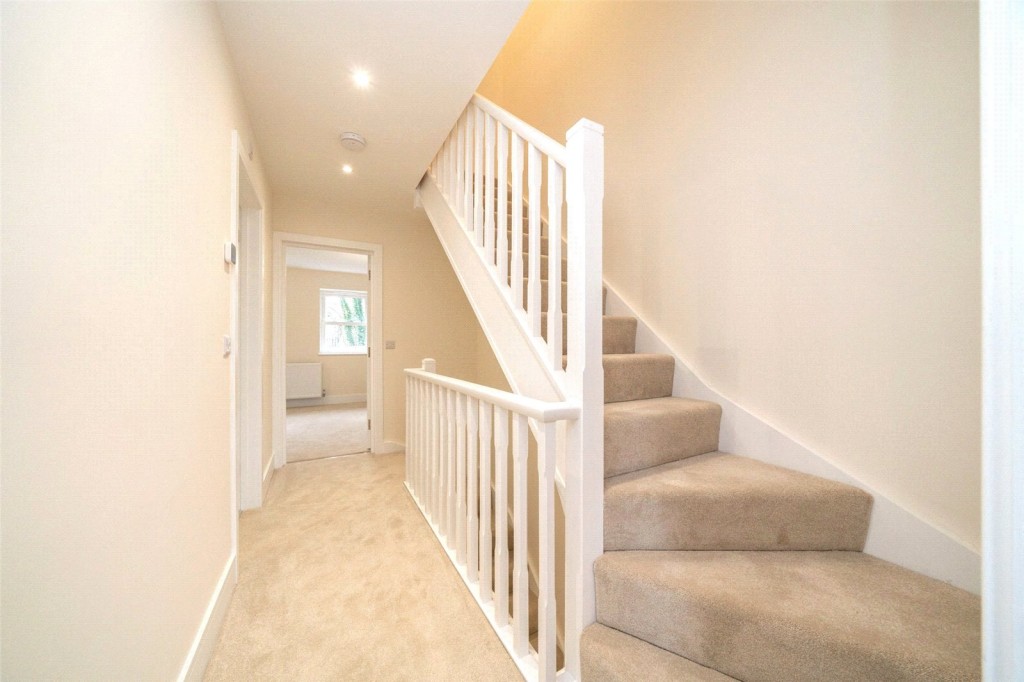 Images for Apsley, Hemel Hempstead, Hertfordshire EAID:877454123 BID:RHH