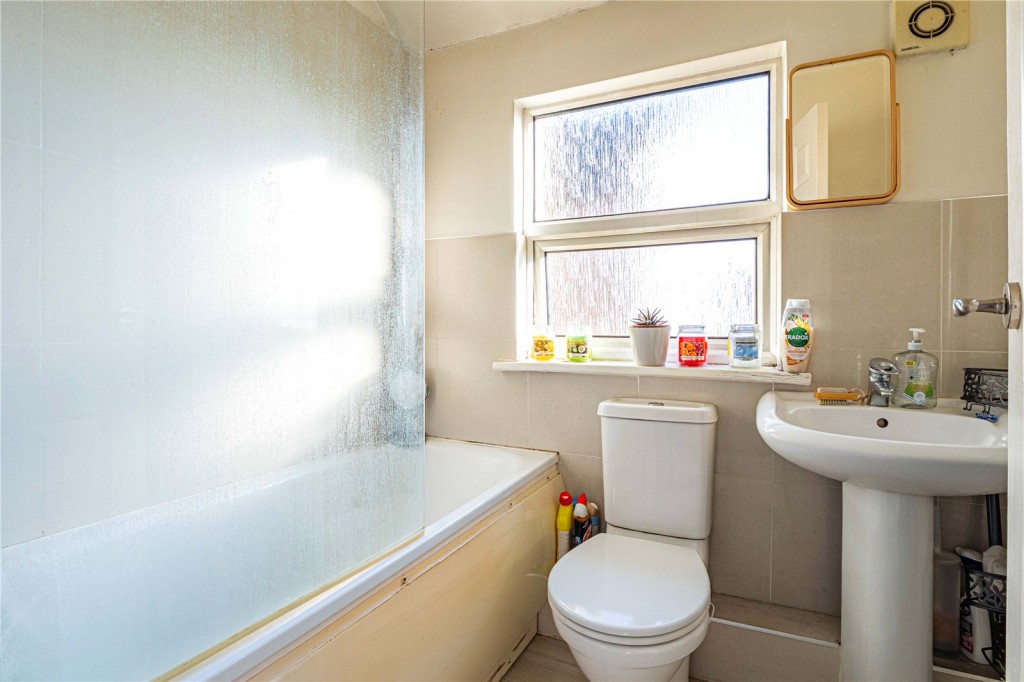 Images for Lawn Lane, Hemel Hempstead, Hertfordshire EAID:877454123 BID:RHH