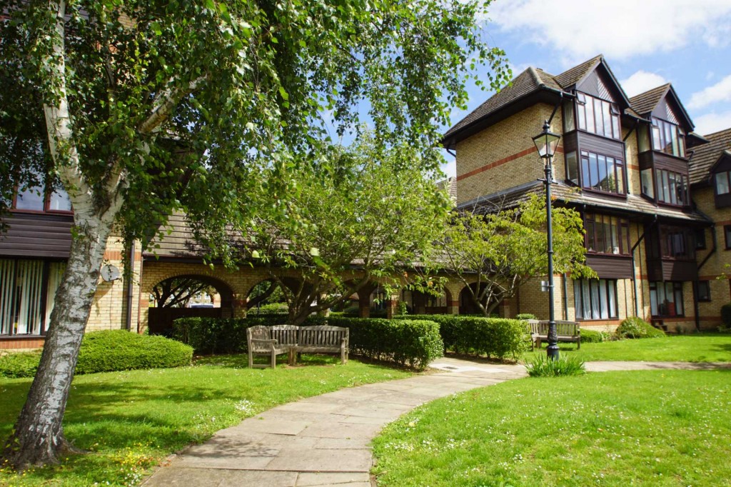 Images for Lygean Avenue, Ware, Hertfordshire EAID:877454123 BID:RHA