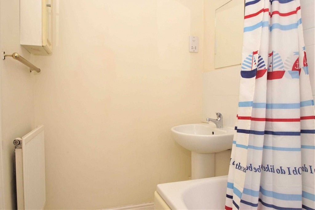 Images for Sturla Close, Hertford, Hertfordshire EAID:877454123 BID:RHA