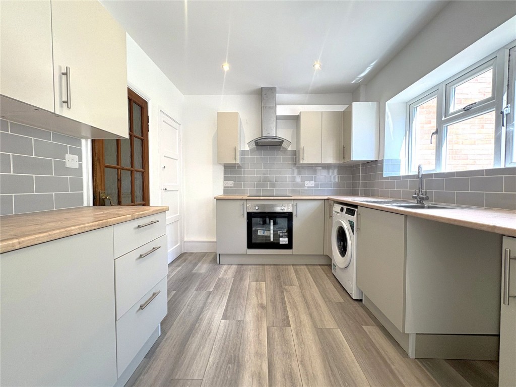 Images for Windsor Drive, Hertford, Hertfordshire EAID:877454123 BID:RHA
