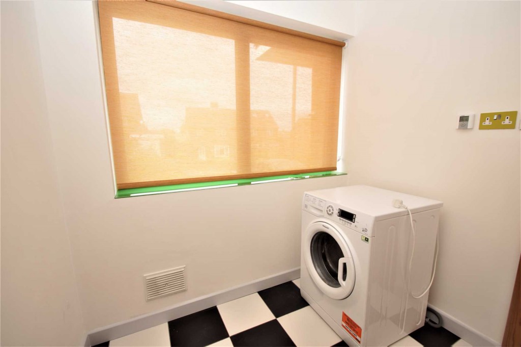 Images for New Road, Hertford, Hertfordshire EAID:877454123 BID:RHA