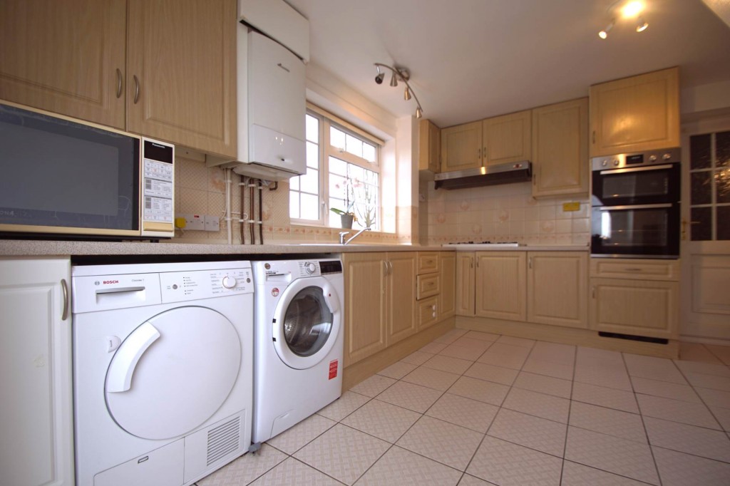 Images for Fawcett Road, Stevenage, Hertfordshire EAID:877454123 BID:RHA