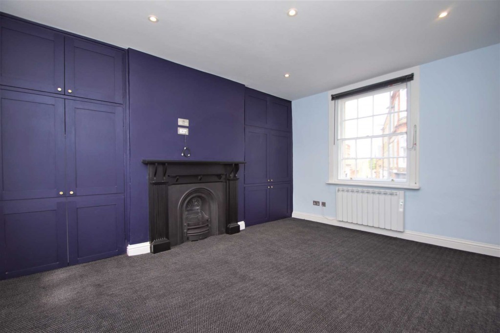 Images for Old Cross, Hertford, Hertfordshire EAID:877454123 BID:RHA