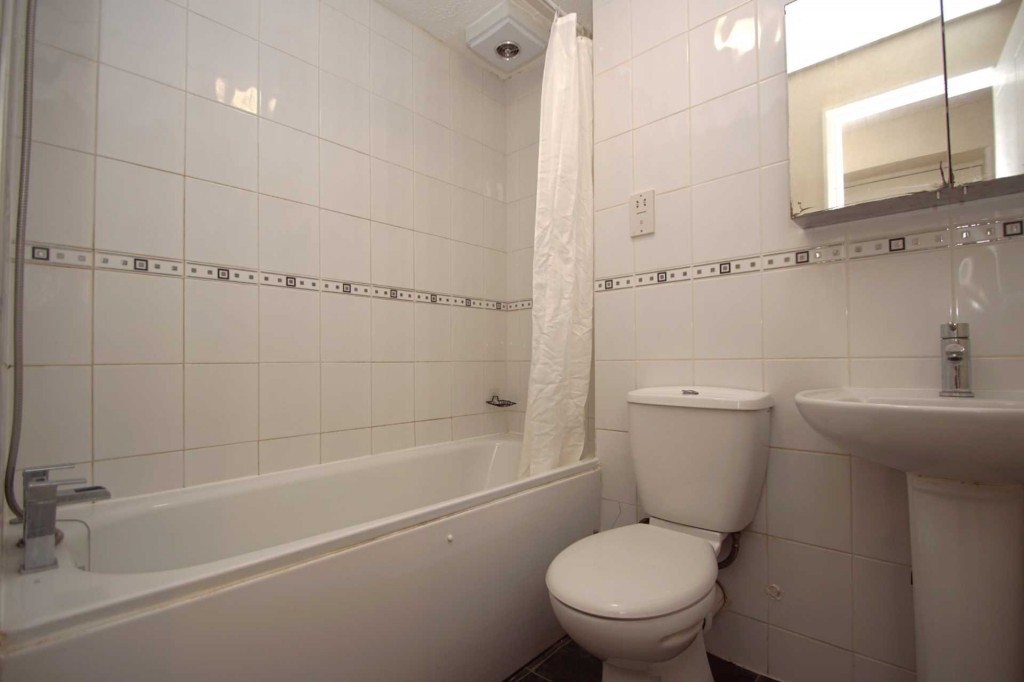 Images for Tamworth Road, Hertford, Hertfordshire EAID:877454123 BID:RHA