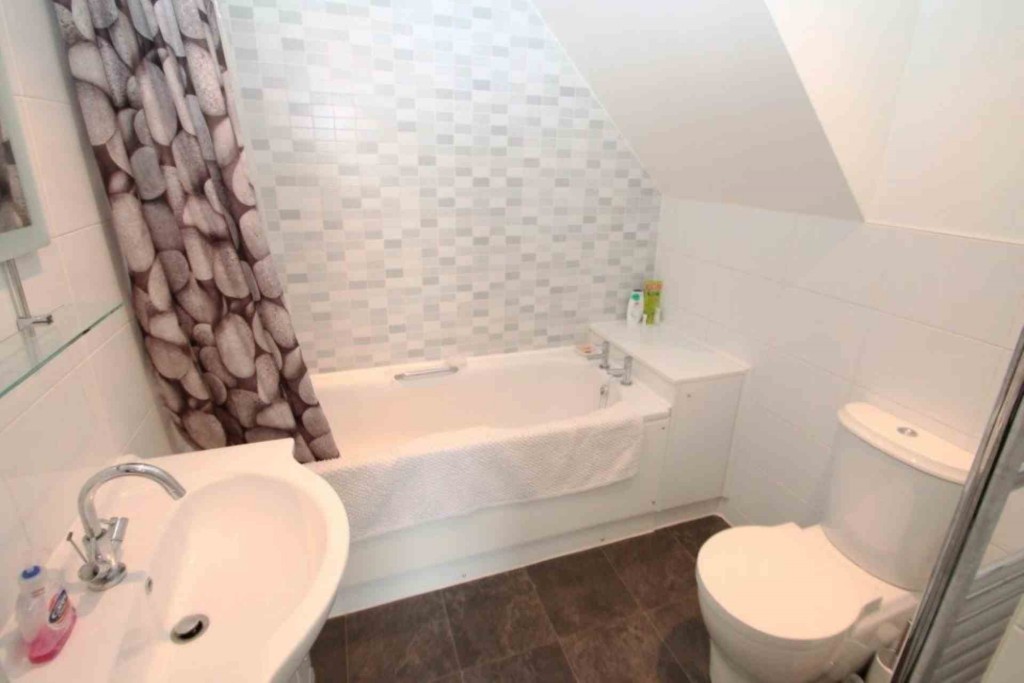 Images for Windmill Road, Hemel Hempstead, Hertfordshire EAID:877454123 BID:RHH