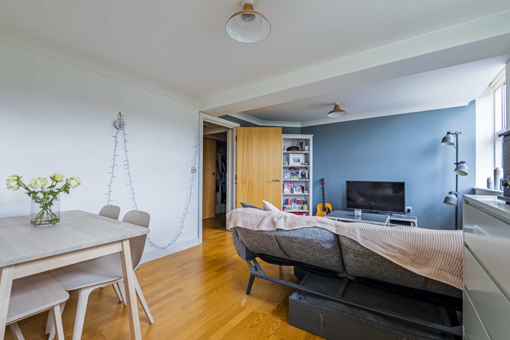 Images for High Street, Berkhamsted, Hertfordshire EAID:877454123 BID:RHH