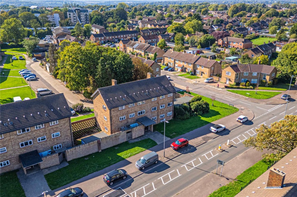 Images for Longlands, Hemel Hempstead, Hertfordshire EAID:877454123 BID:RHH