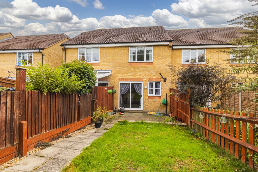 Images for Thorne Close, Hemel Hempstead, Hertfordshire EAID:877454123 BID:RHH