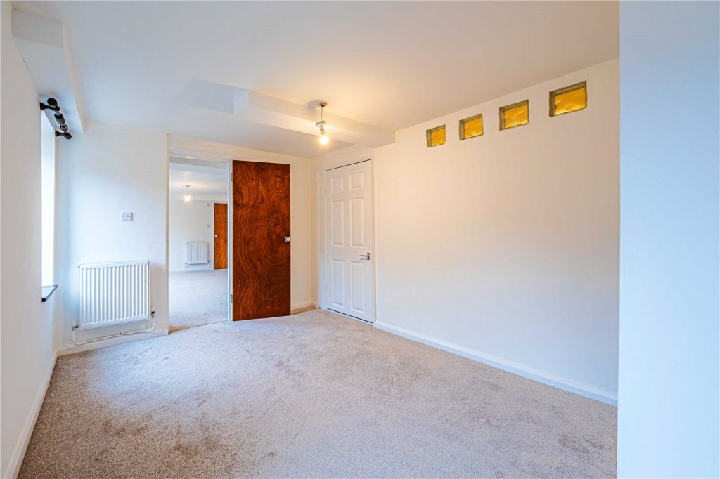 Images for Queensway, Hemel Hempstead, Hertfordshire EAID:877454123 BID:RHH