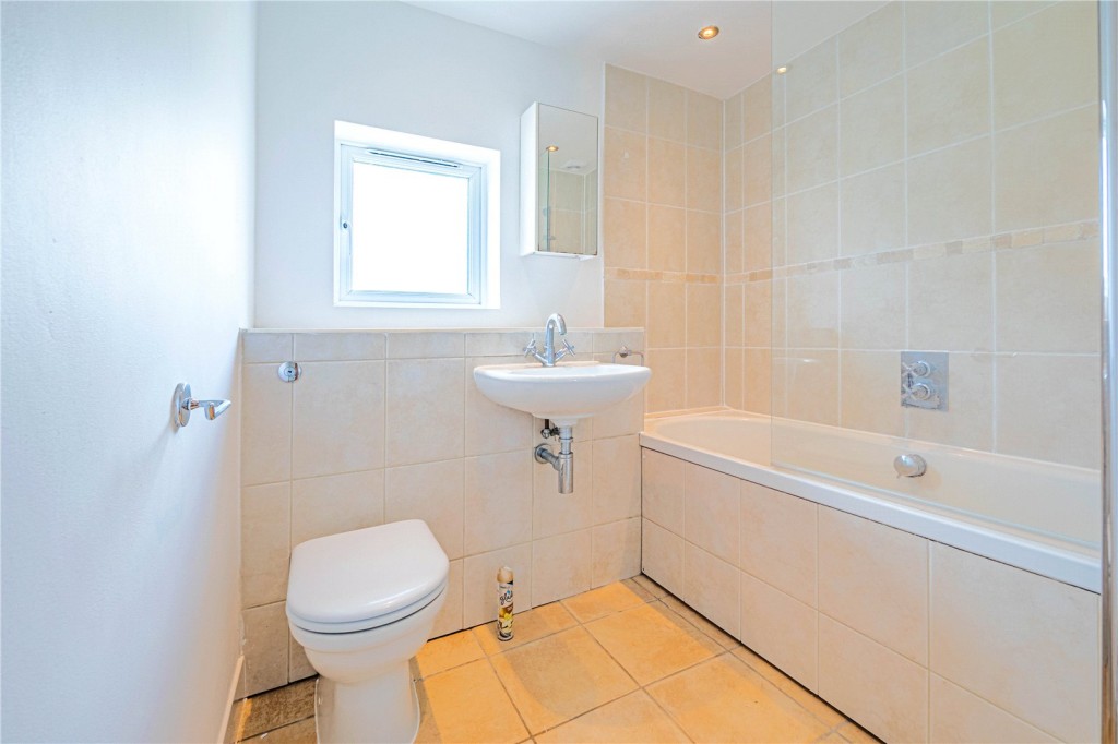 Images for Poynders Hill, Hemel Hempstead, Hertfordshire EAID:877454123 BID:RHH