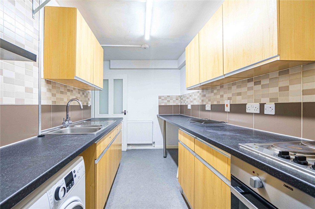 Images for Queensway, Hemel Hempstead, Hertfordshire EAID:877454123 BID:RHH