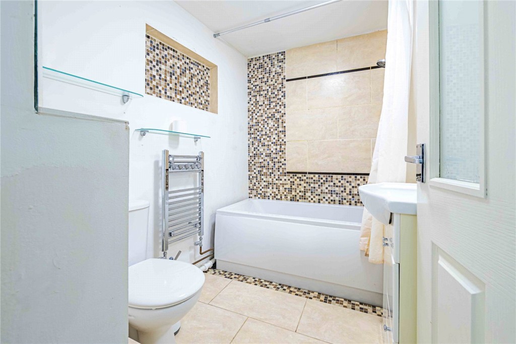 Images for Queensway, Hemel Hempstead, Hertfordshire EAID:877454123 BID:RHH