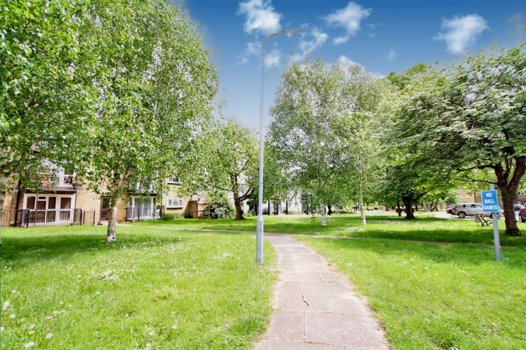 Images for Longlands, Hemel Hempstead, Hertfordshire EAID:877454123 BID:RHH