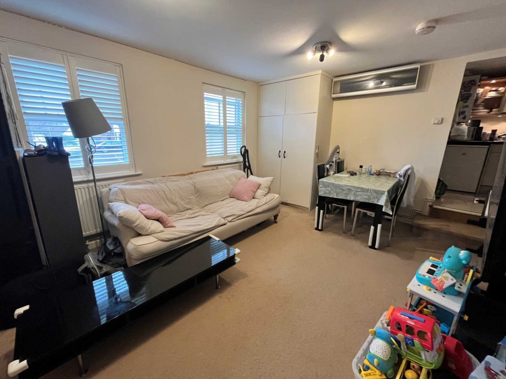 Images for Bovingdon, Hemel Hempstead, Hertfordshire EAID:877454123 BID:RHH
