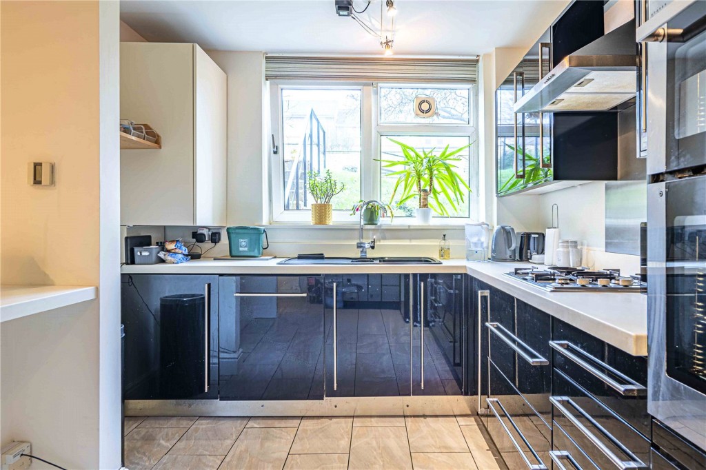 Images for Lincoln Court, Berkhamsted, Hertfordshire EAID:877454123 BID:RHH