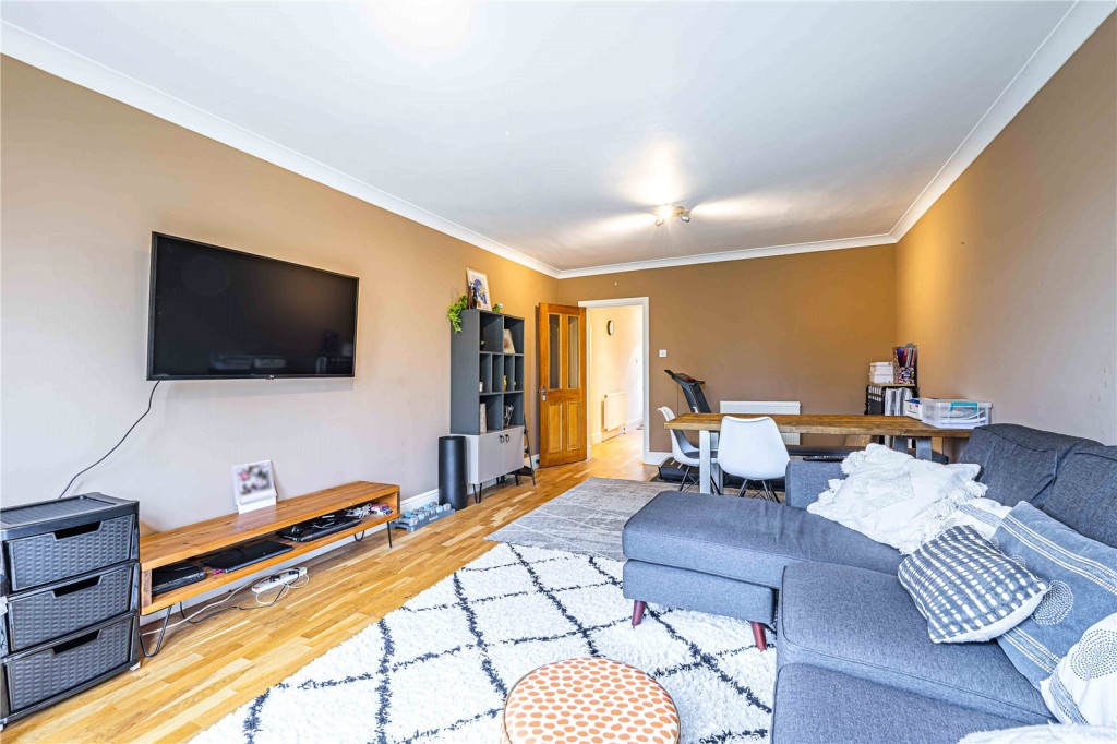 Images for Lincoln Court, Berkhamsted, Hertfordshire EAID:877454123 BID:RHH